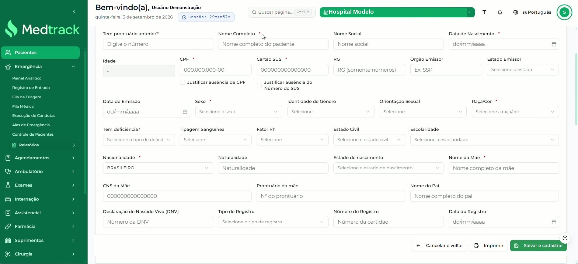 Tela de cadastro de paciente com os campos de identificação, documentos, dados pessoais e filiação